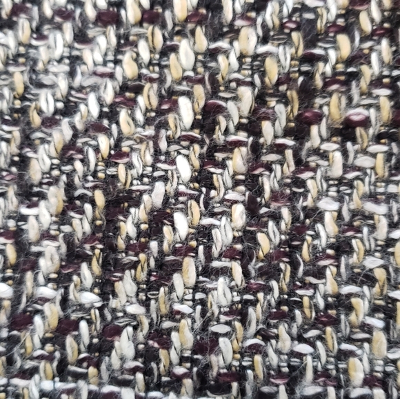 Stylish Tweed Boucle' Mini Skirt By The Limited - Picture 7 of 7